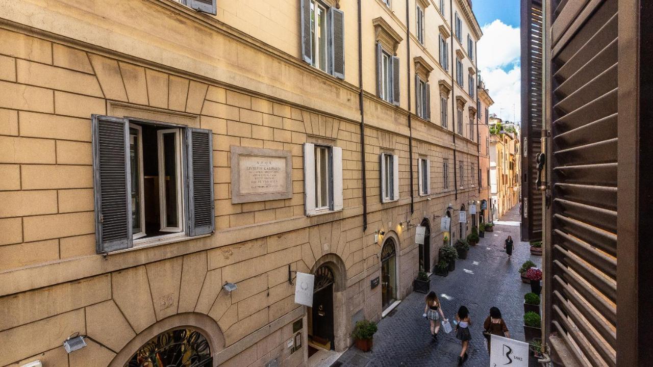 Vittoria Rental In Rome — Photos 1