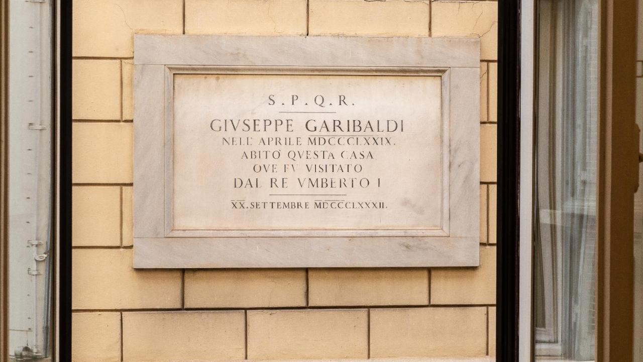 Vittoria Rental In Rome — Photos 2